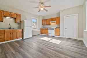 featured image of 571 Washington Ave