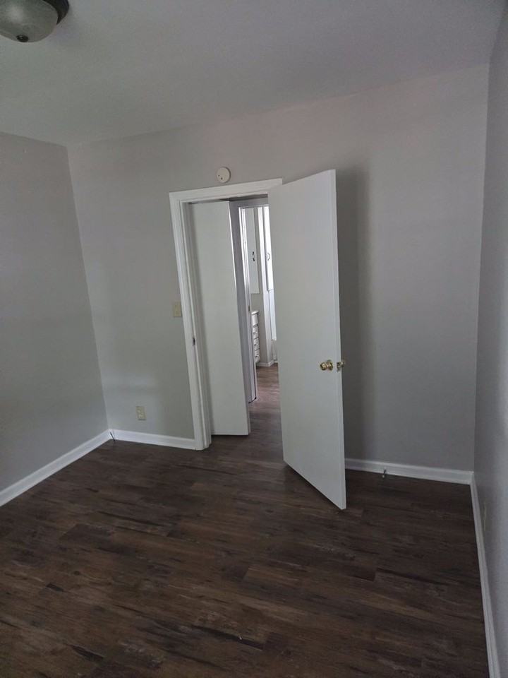 3119 N Indiana Ave - Photo 5 of 11
