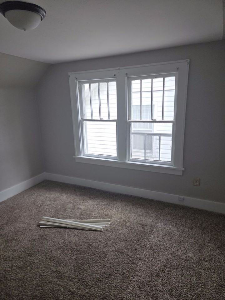 3119 N Indiana Ave - Photo 7 of 11