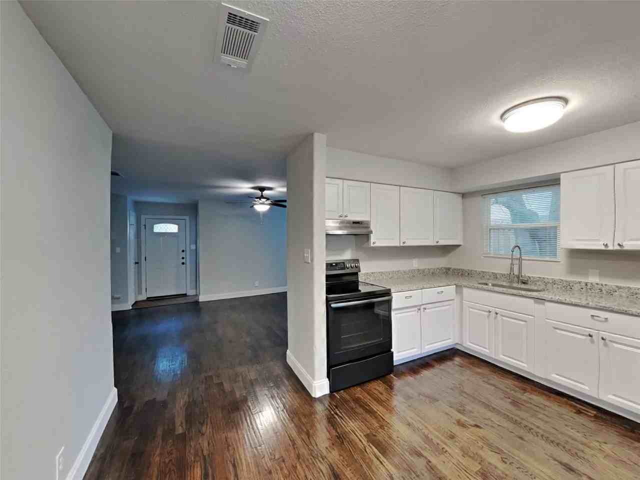 2445 Mcadoo Ln - Photo 5 of 19