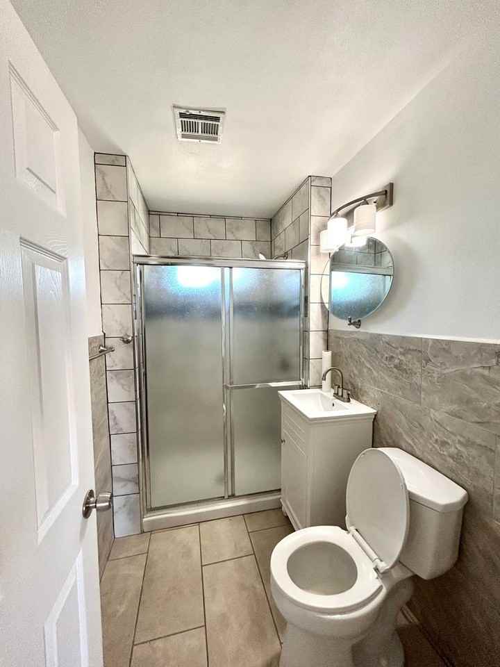 203 S 5th St - Photo 6 of 15