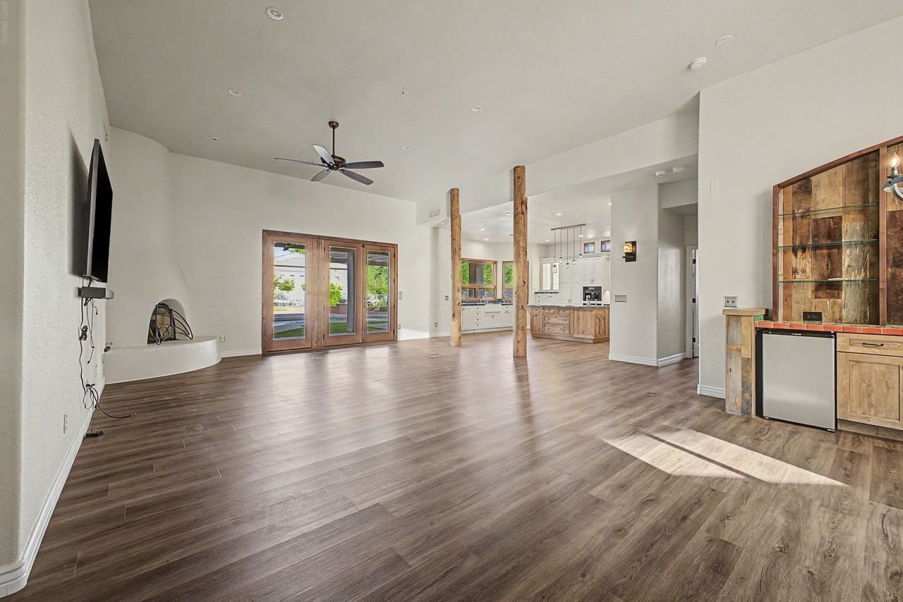 29143 N 68th Way - Photo 6 of 50