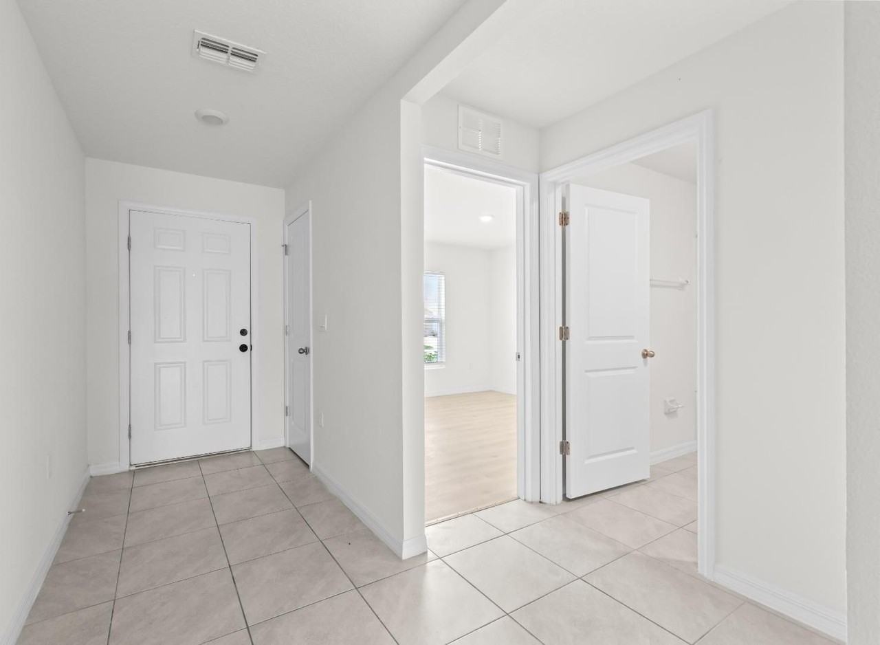 10663 Chippewa Dr - Photo 4 of 36