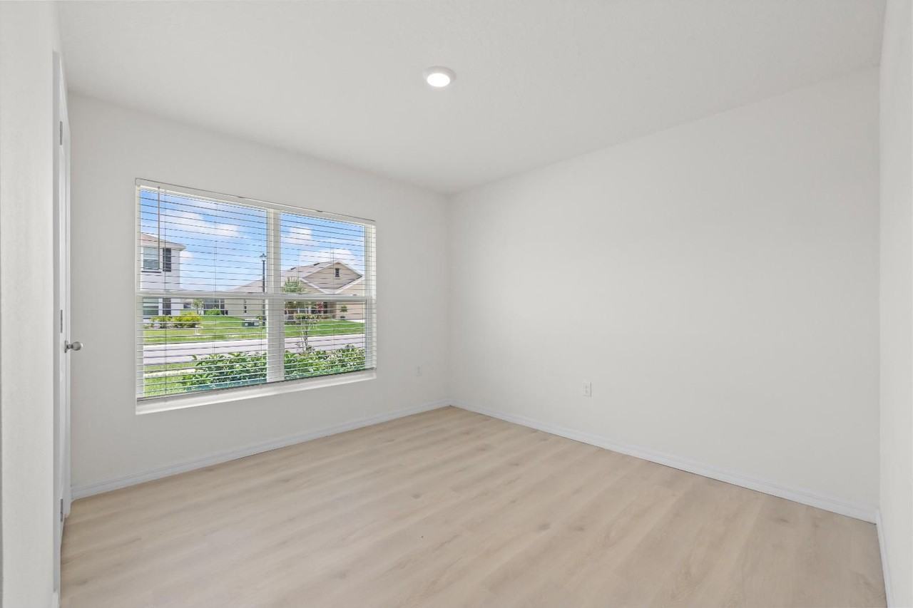 10663 Chippewa Dr - Photo 5 of 36