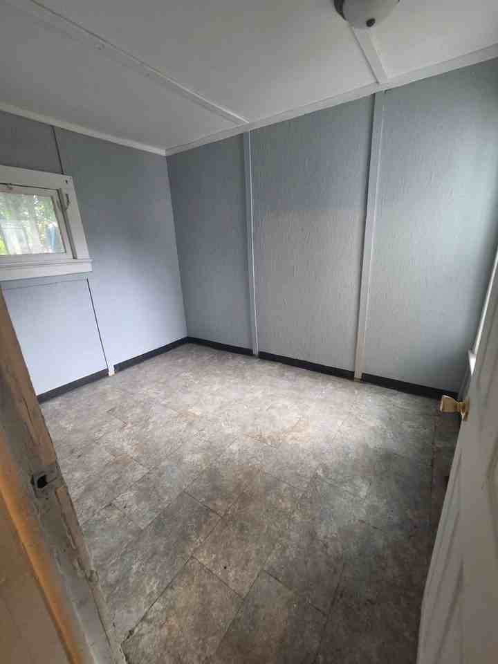 550 E 5th St #1 - Photo 7 of 12
