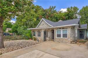 featured image of 2612 E 2nd St