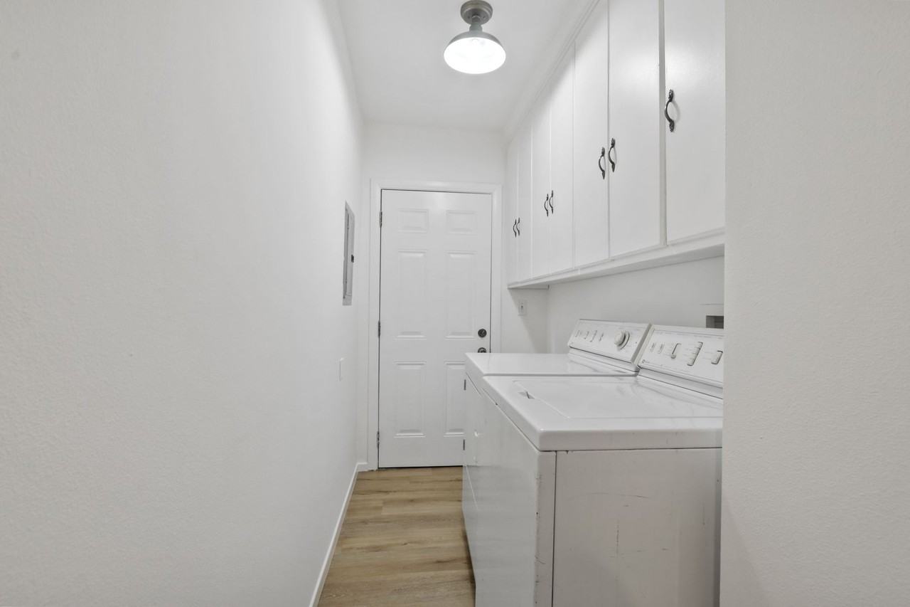 2433 Houston St - Photo 7 of 15