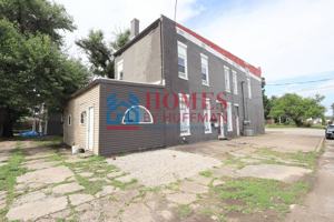featured image of 621 N Fulton Ave