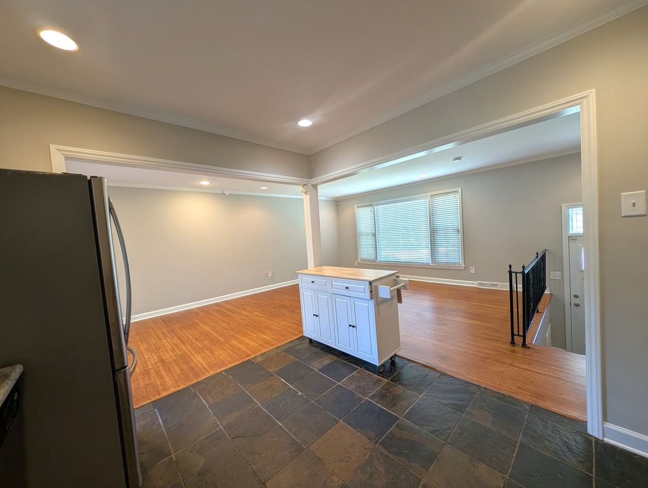 6724 Sunview Dr - Photo 4 of 28