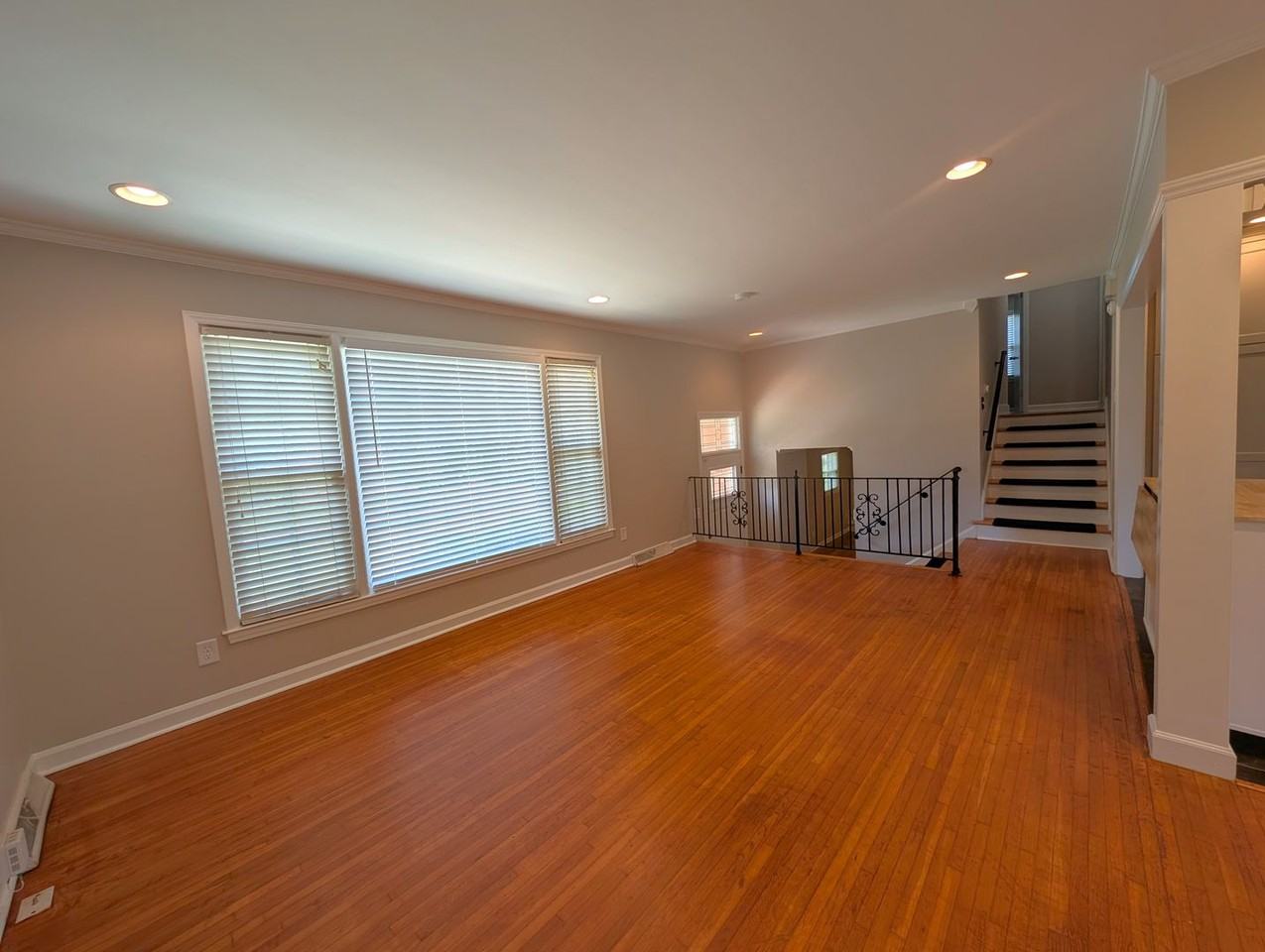 6724 Sunview Dr - Photo 7 of 28