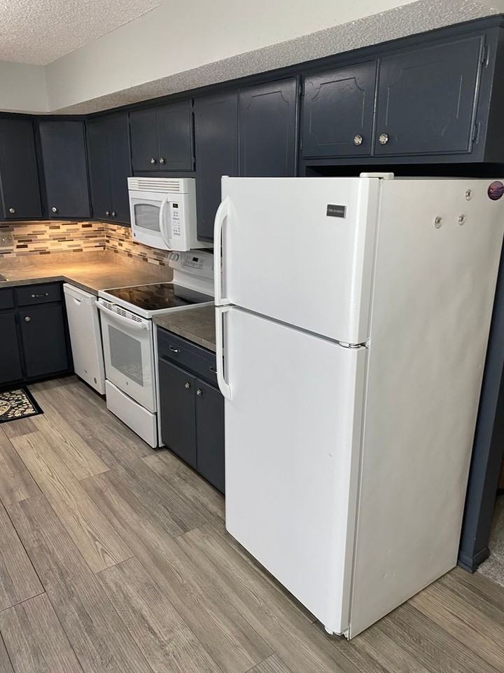 2207 Mirwyn Ct - Photo 4 of 20