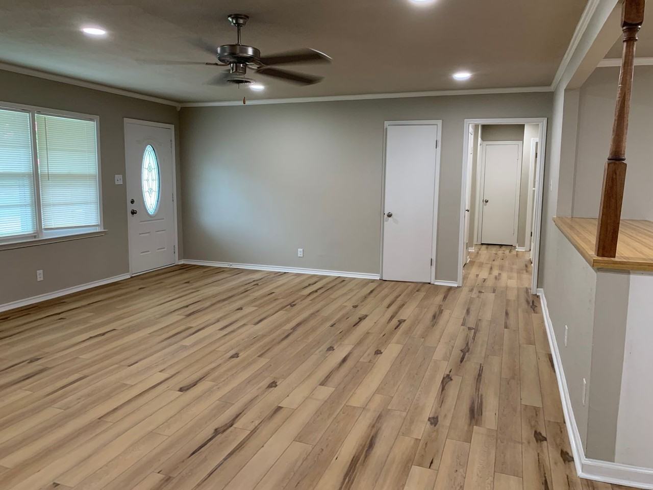 125 Bowie St - Photo 3 of 9