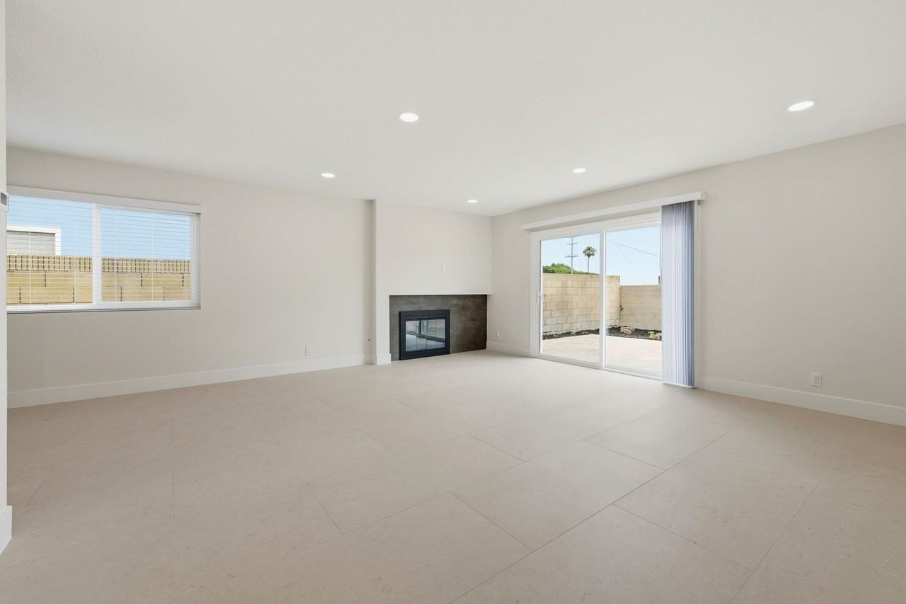 19022 Summerfield Ln - Photo 6 of 31