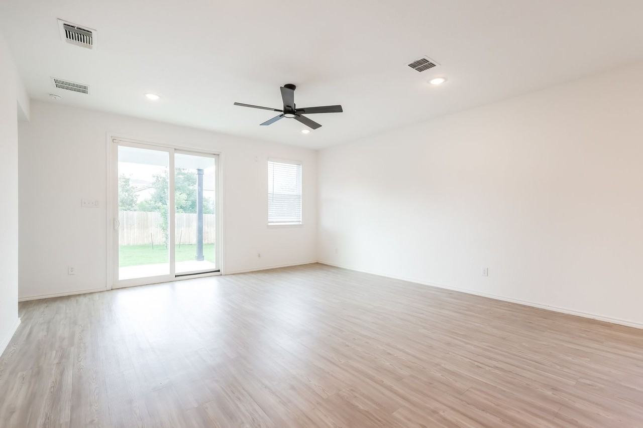 13210 Hagerd Loop - Photo 7 of 17