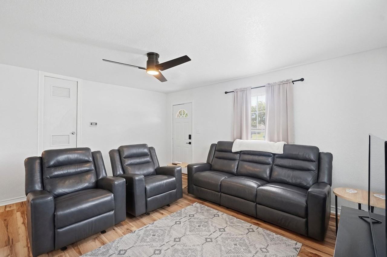 2917 Hickory St - Photo 6 of 30