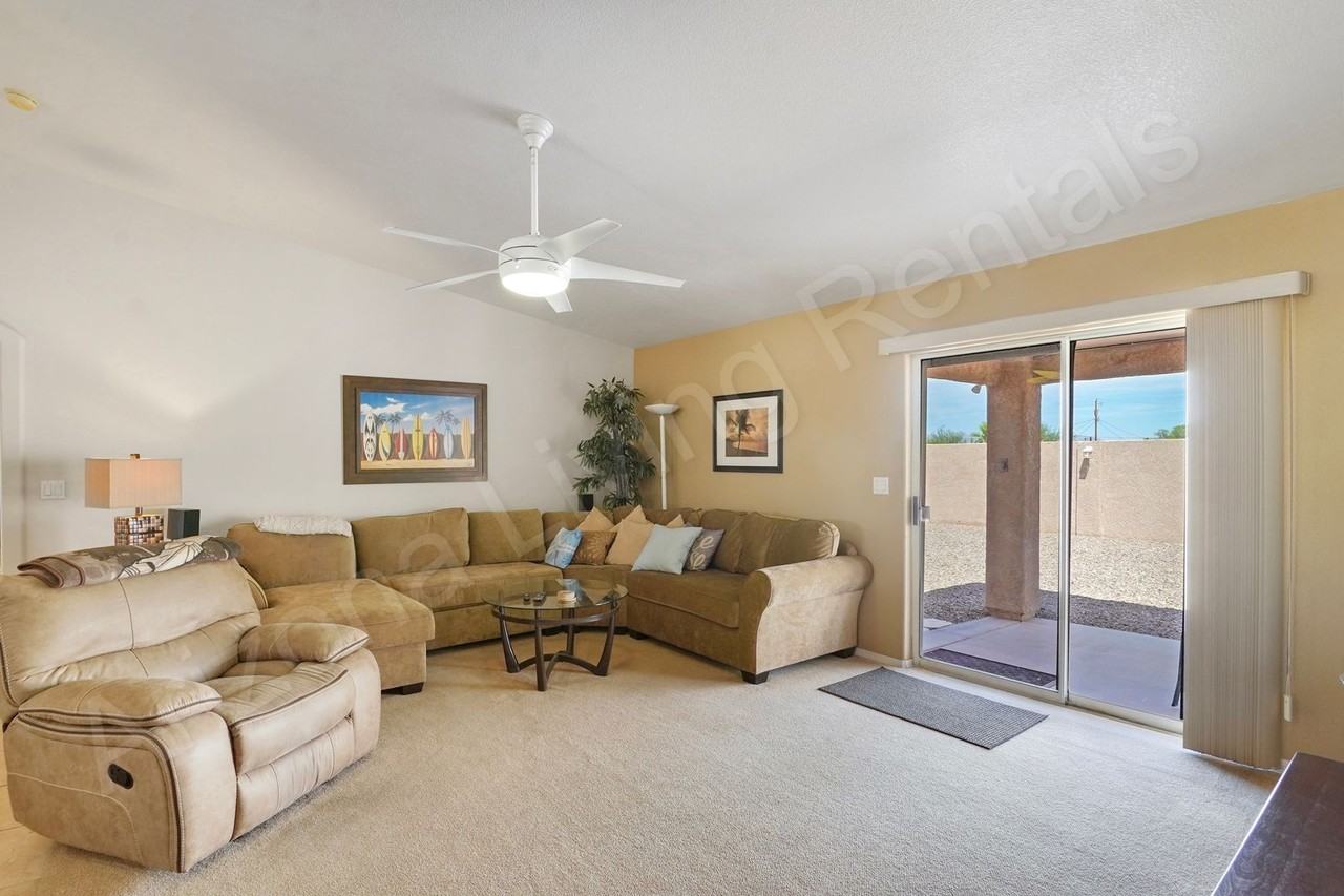 2665 Daytona Ave - Photo 5 of 26