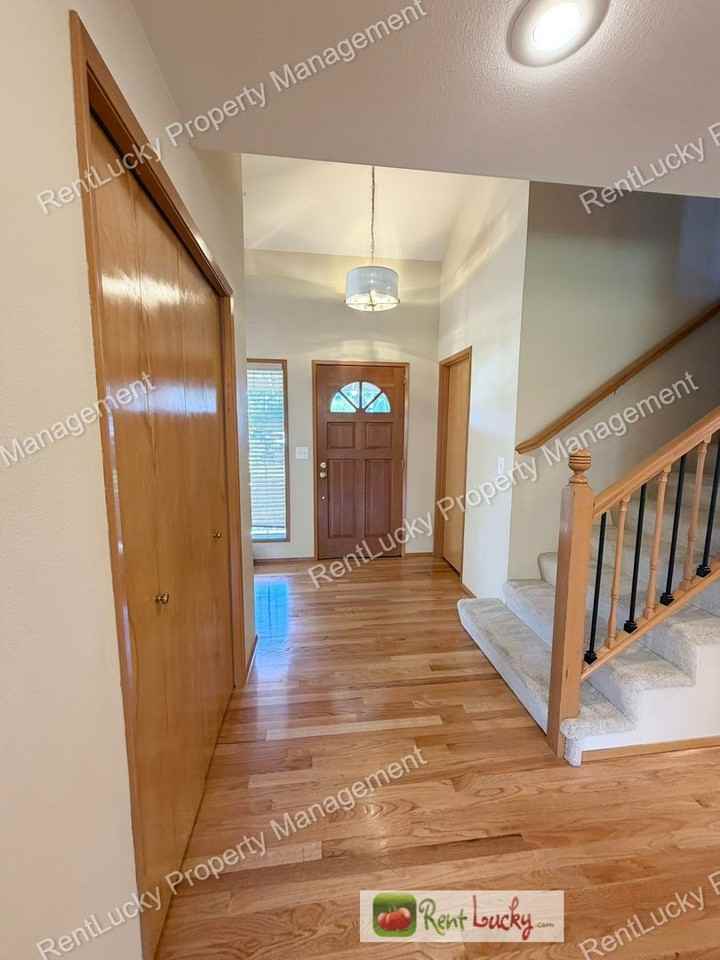 3734 Braeburn Dr Ne - Photo 3 of 26