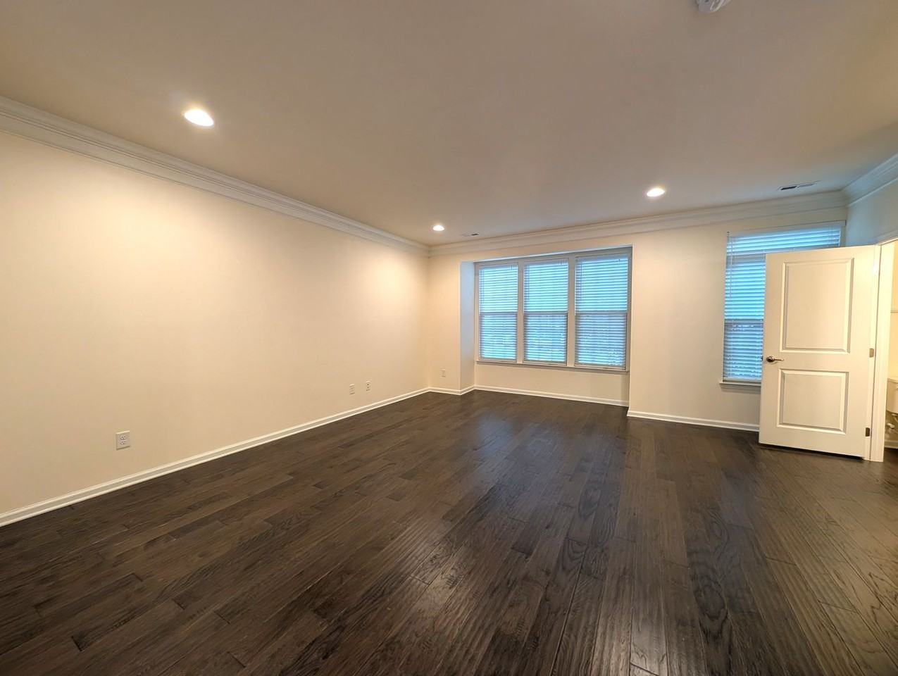 4061 Zilker Park Dr - Photo 7 of 26