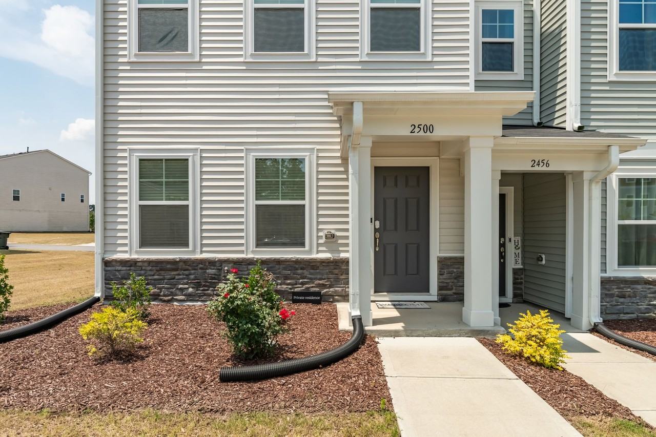 2500 Chert Ln - Photo 3 of 28