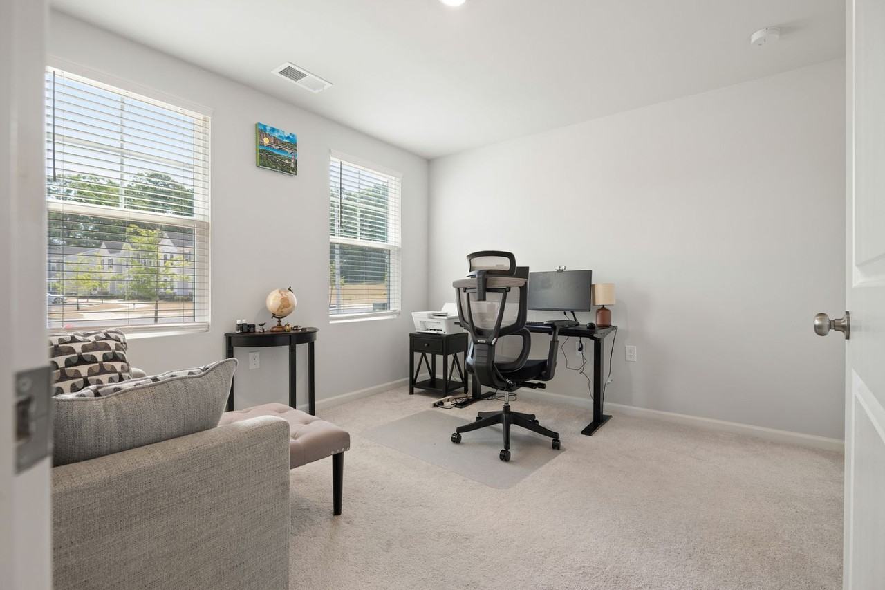 2500 Chert Ln - Photo 4 of 28
