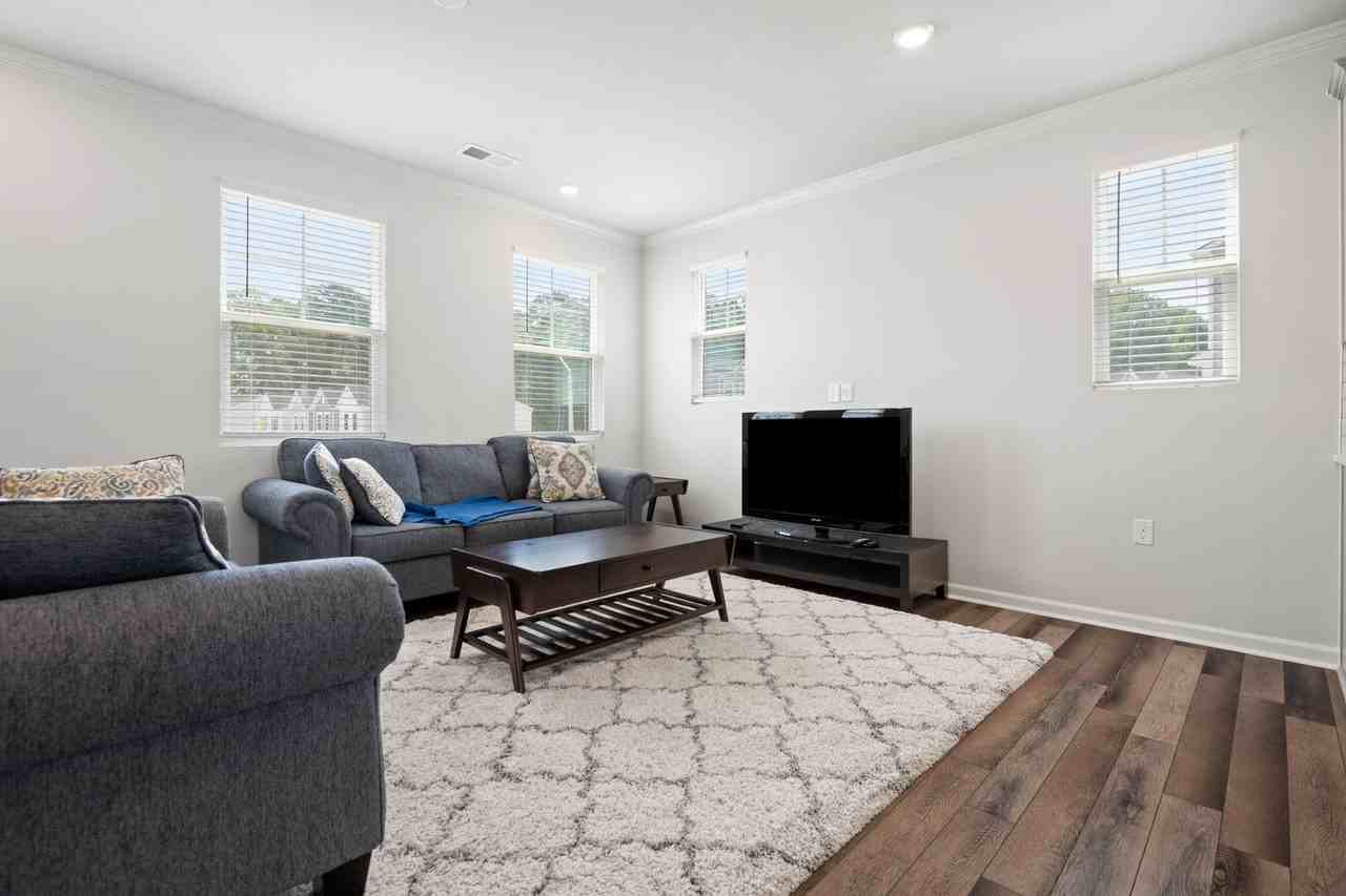2500 Chert Ln - Photo 6 of 28
