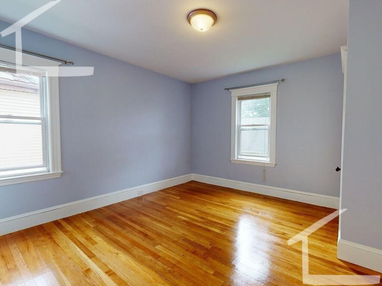 199 Lake St - Photo 3 of 18