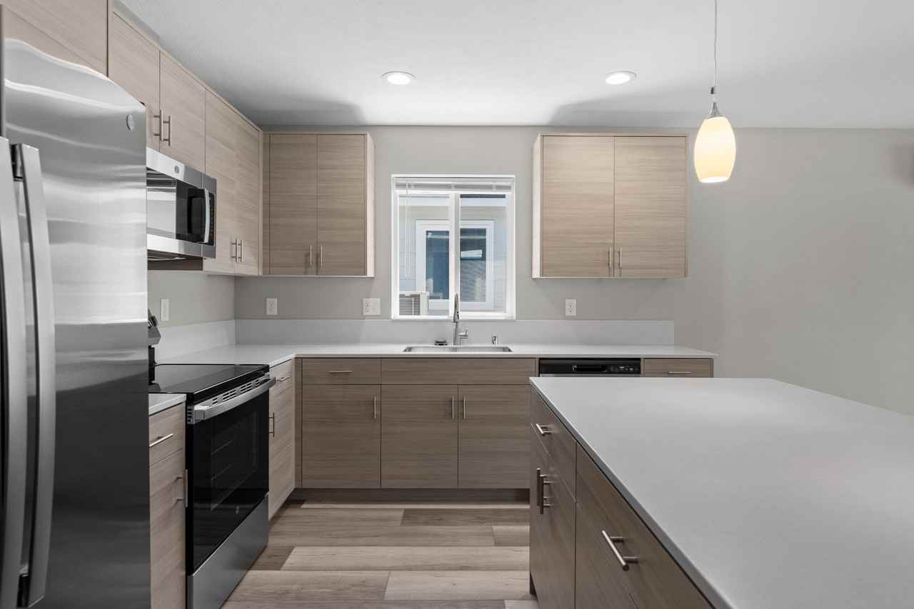 1623 N Selkirk Rd - Photo 7 of 32