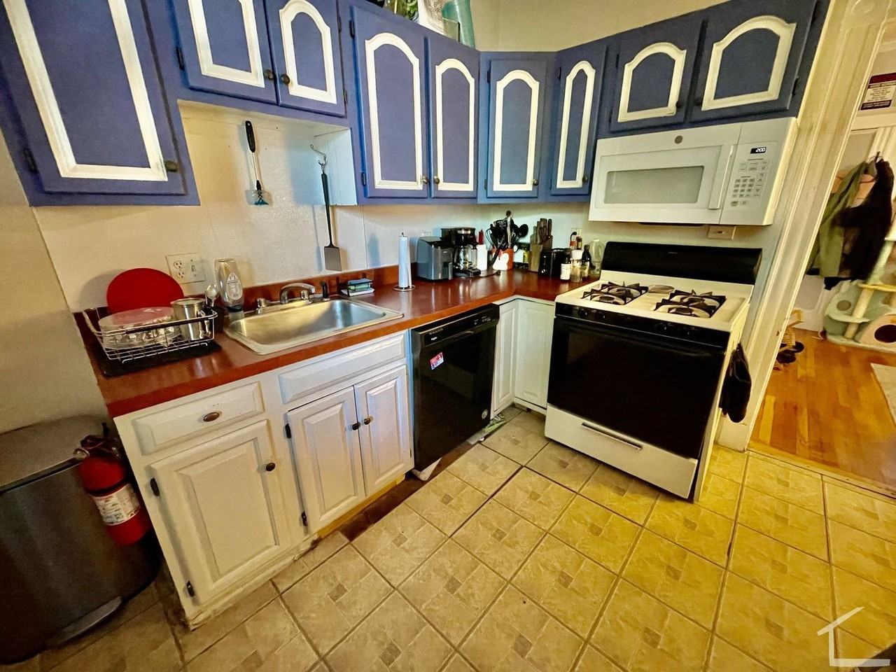 15 Radcliffe Rd - Photo 7 of 11