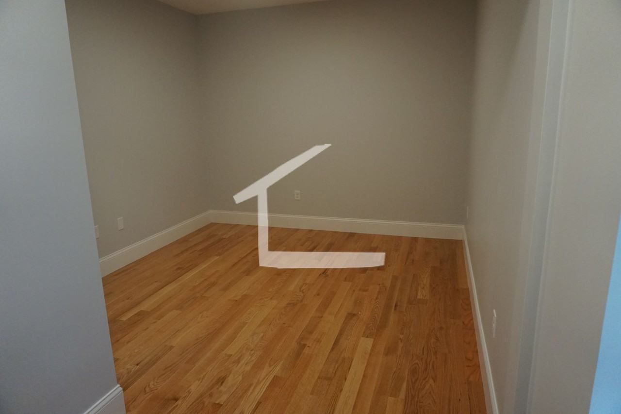 22 Murdock St - Photo 4 of 9