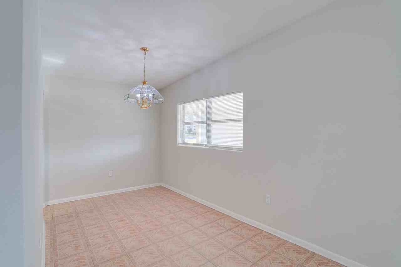 434 E Esther St - Photo 6 of 21