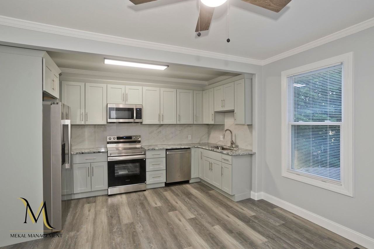 28 Union St - Photo 4 of 34