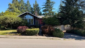 featured image of 17420 Ne 11th St