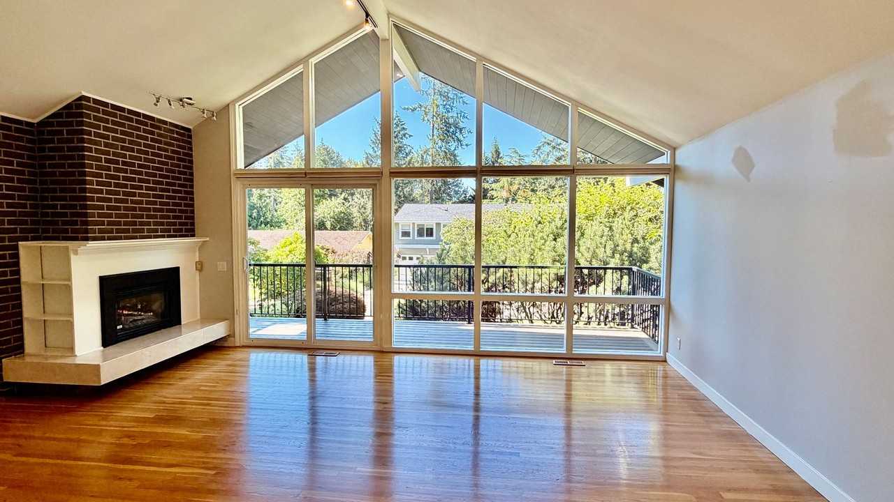 17420 Ne 11th St - Photo 5 of 29