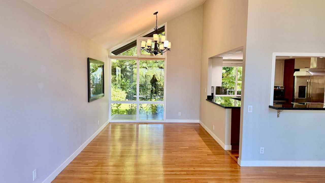 17420 Ne 11th St - Photo 6 of 29