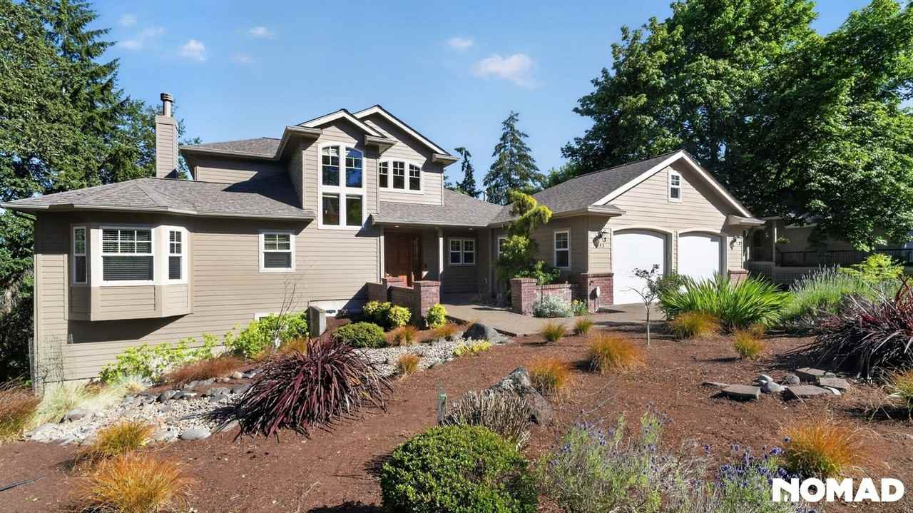 453 Dellwood Dr - Photo 5 of 43