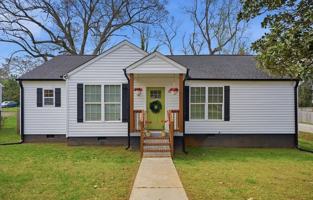 featured image of 833 N Franklin Rd