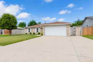 featured image of 2307 Traverse Dr