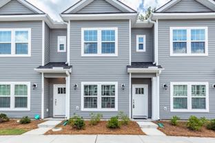 302 Twin Rivers Dr - Photo 1 of 1