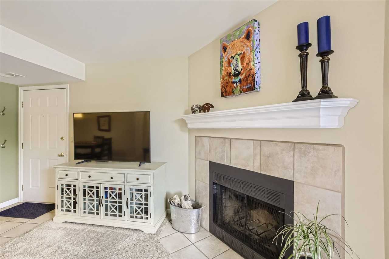 4670 White Rock Cir #4 - Photo 6 of 34