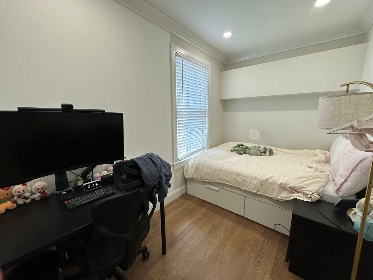 159 Foster St - Photo 7 of 15