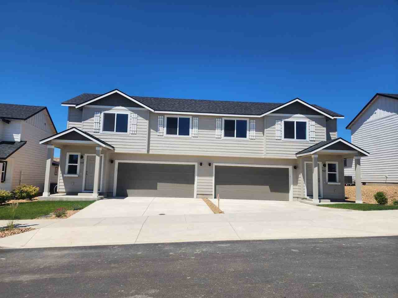 922 Se Starview Ave - Photo 2 of 10