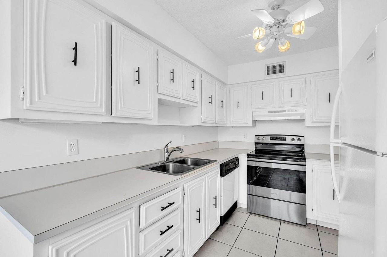 13721 Flora Pl #D - Photo 7 of 27
