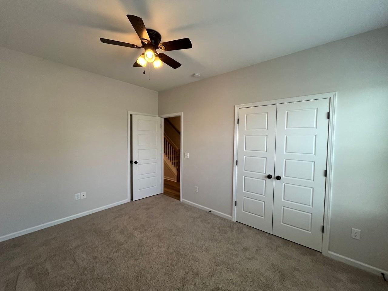 8329 Paramount Pt - Photo 5 of 32