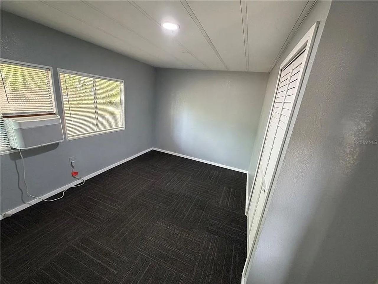 4605 Ne 167th Pl - Photo 4 of 11