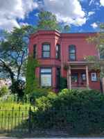 featured image of 1 W 33rd St
