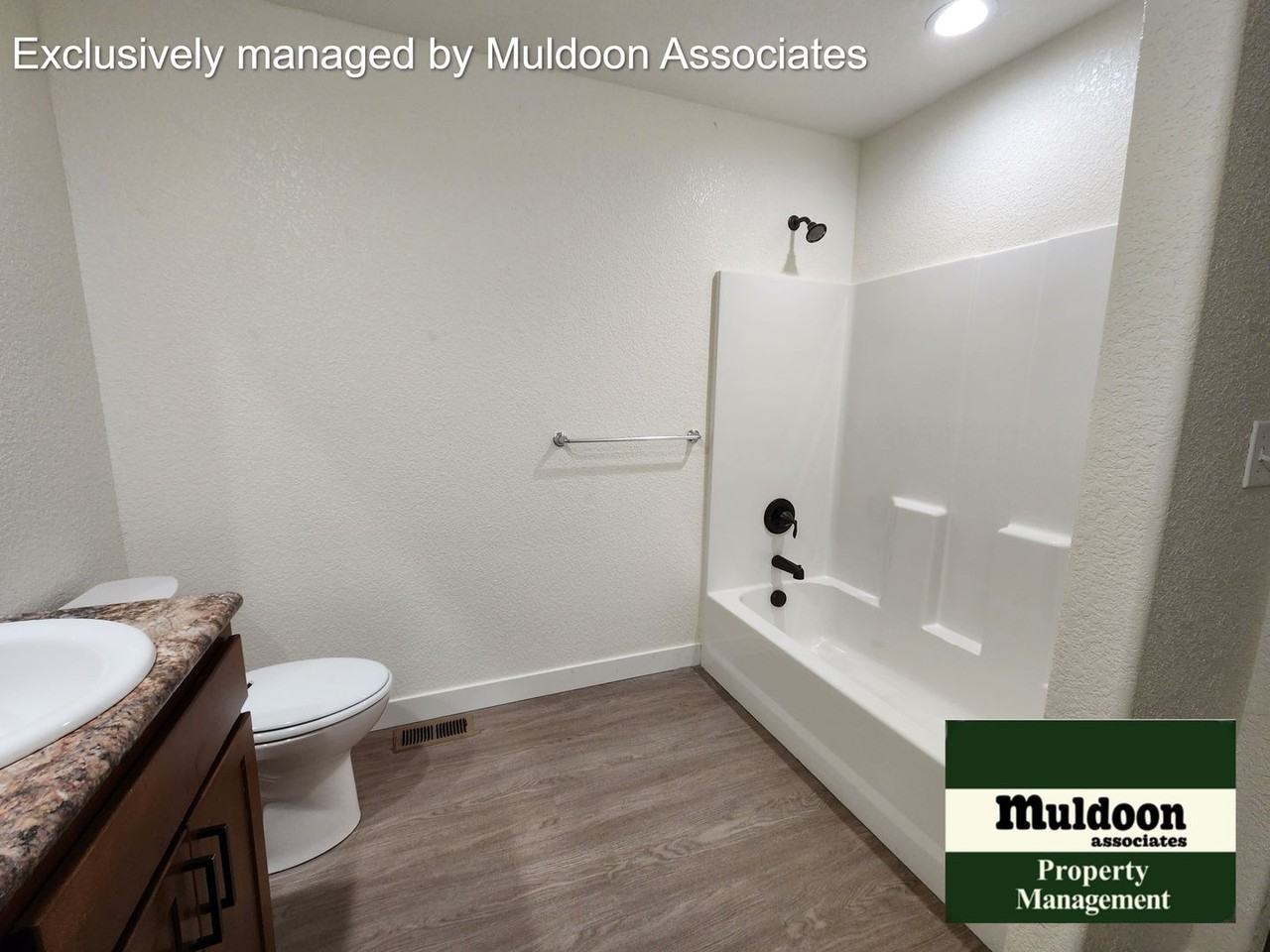 251 W Acorn Dr - Photo 7 of 10