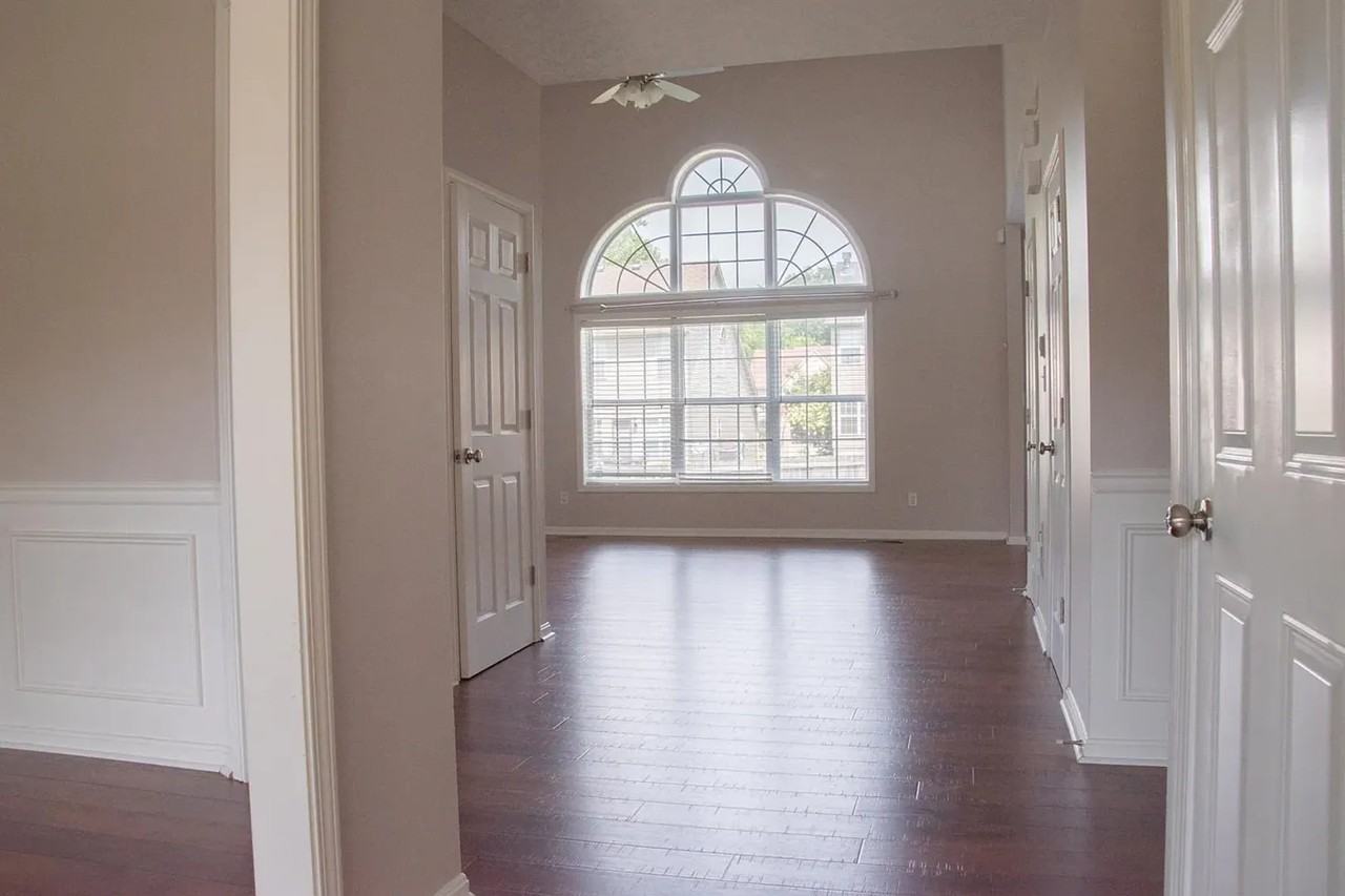 10705 Elkington Ln - Photo 3 of 27