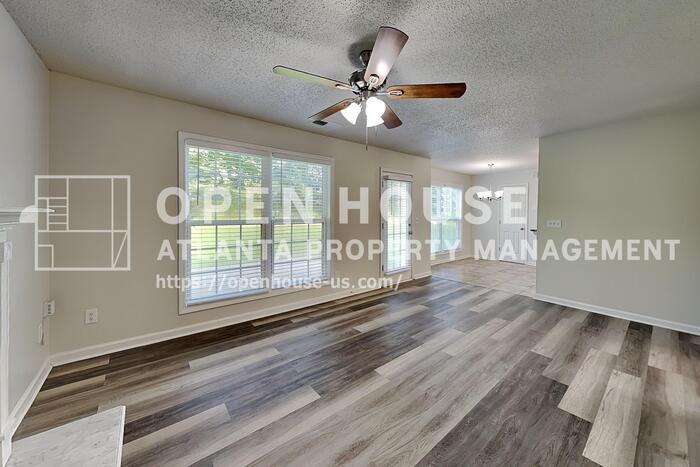 1151 Paiute Ct - Photo 4 of 22