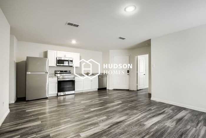 405 S 15th St #A - Photo 4 of 14