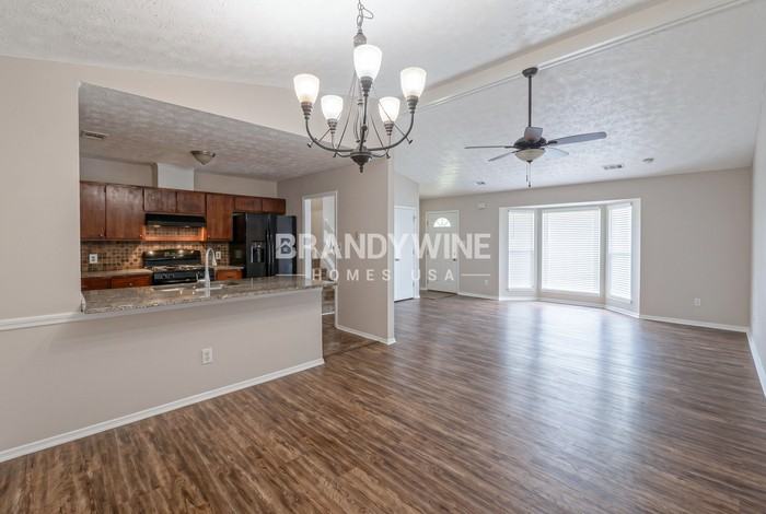 6162 Dana Ct - Photo 5 of 22